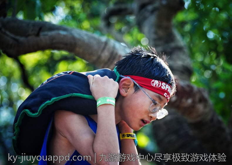 九游游戏中心尽享极致游戏体验